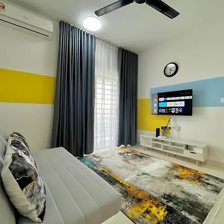 2 Bedroom With Balcony View Klia Sepang Exterior photo