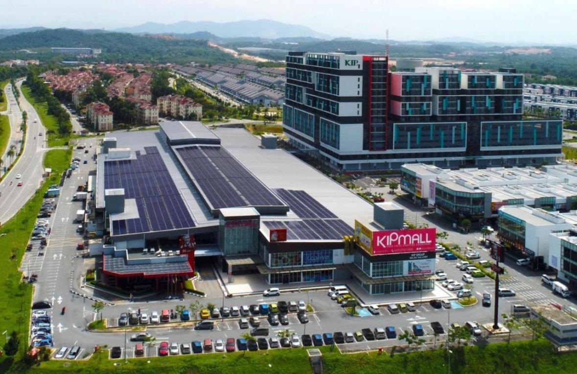 2 Bedroom With Balcony View Klia Apartment *